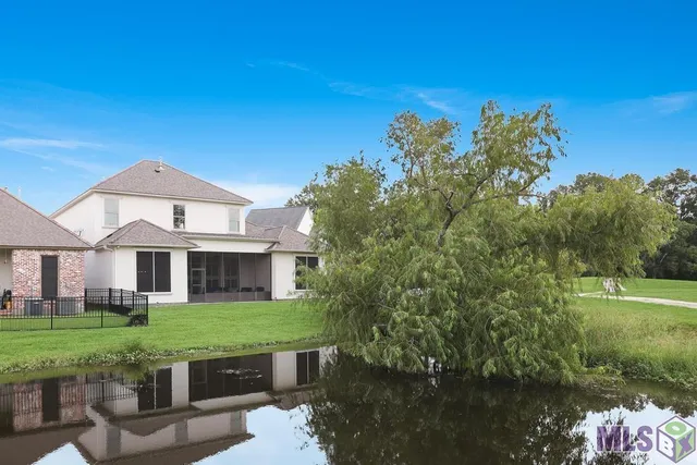 $769,000 | 19890 Southern Hills Avenue, Baton Rouge, LA 70809