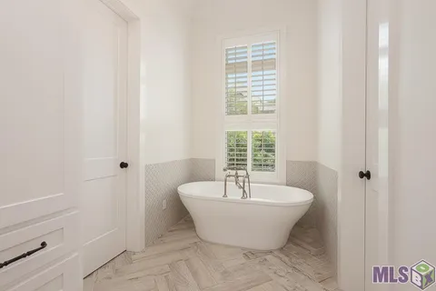 $784,999 | 19890 Southern Hills Avenue, Baton Rouge, LA 70809