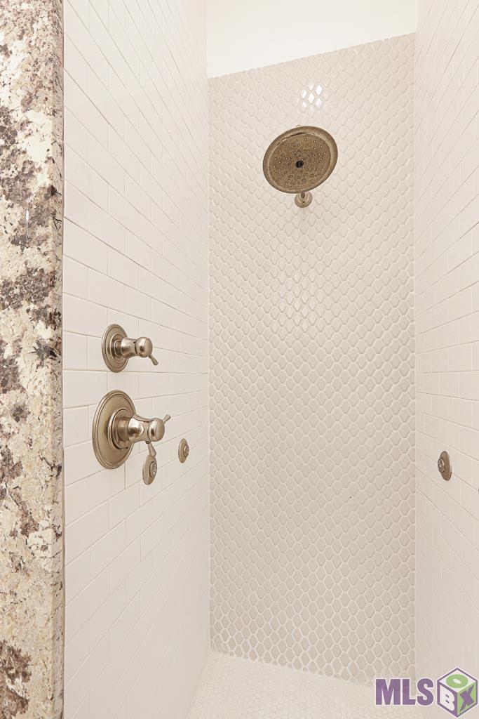 19890 Southern Hills Avenue Baton Rouge, LA 70809 - Photo 24 of 46