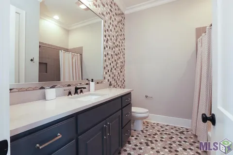 $784,999 | 19890 Southern Hills Avenue, Baton Rouge, LA 70809