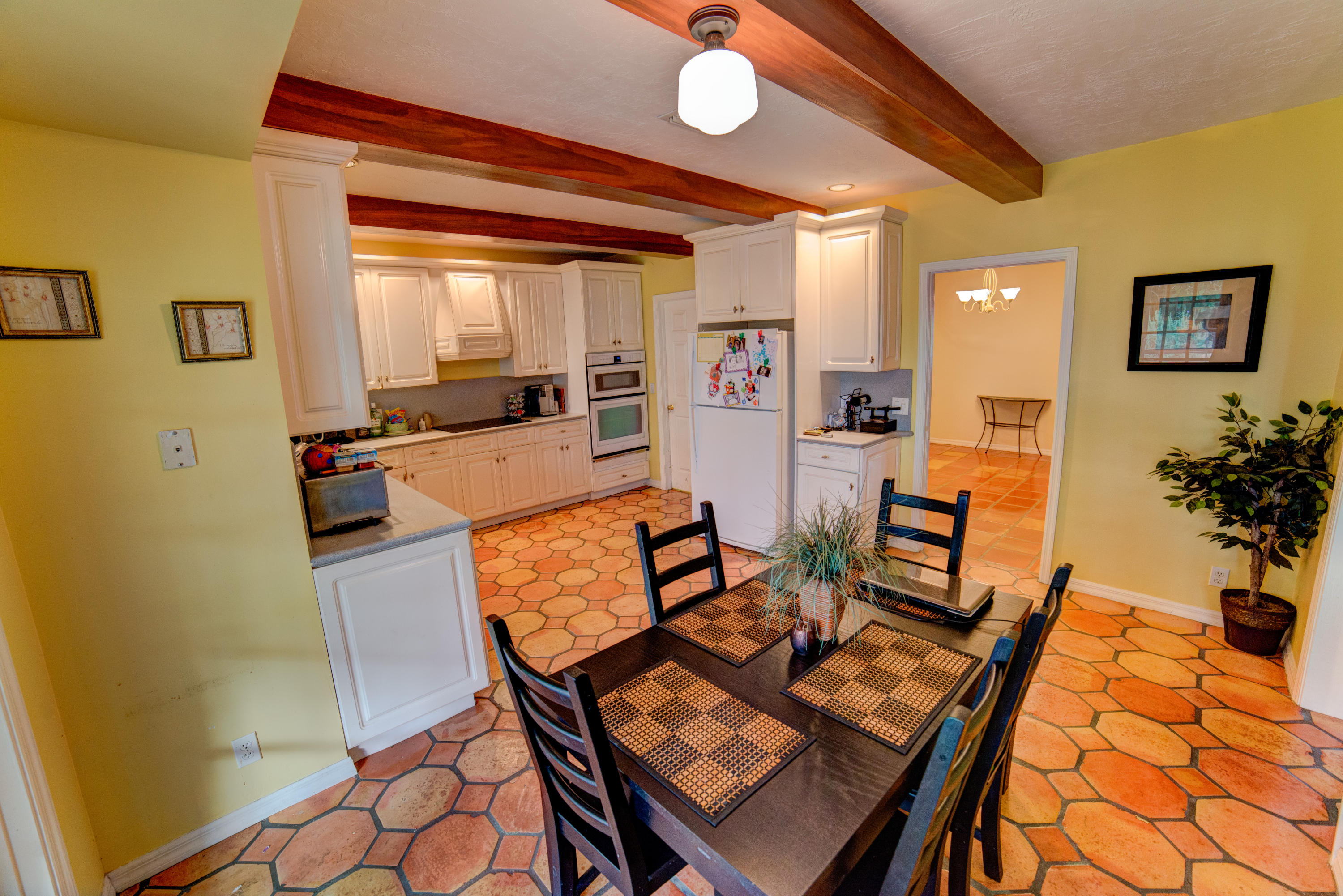 17746 Woodview Terrace Boca Raton, FL 33487 - Photo 25 of 44 breakfast corner to kitchen
