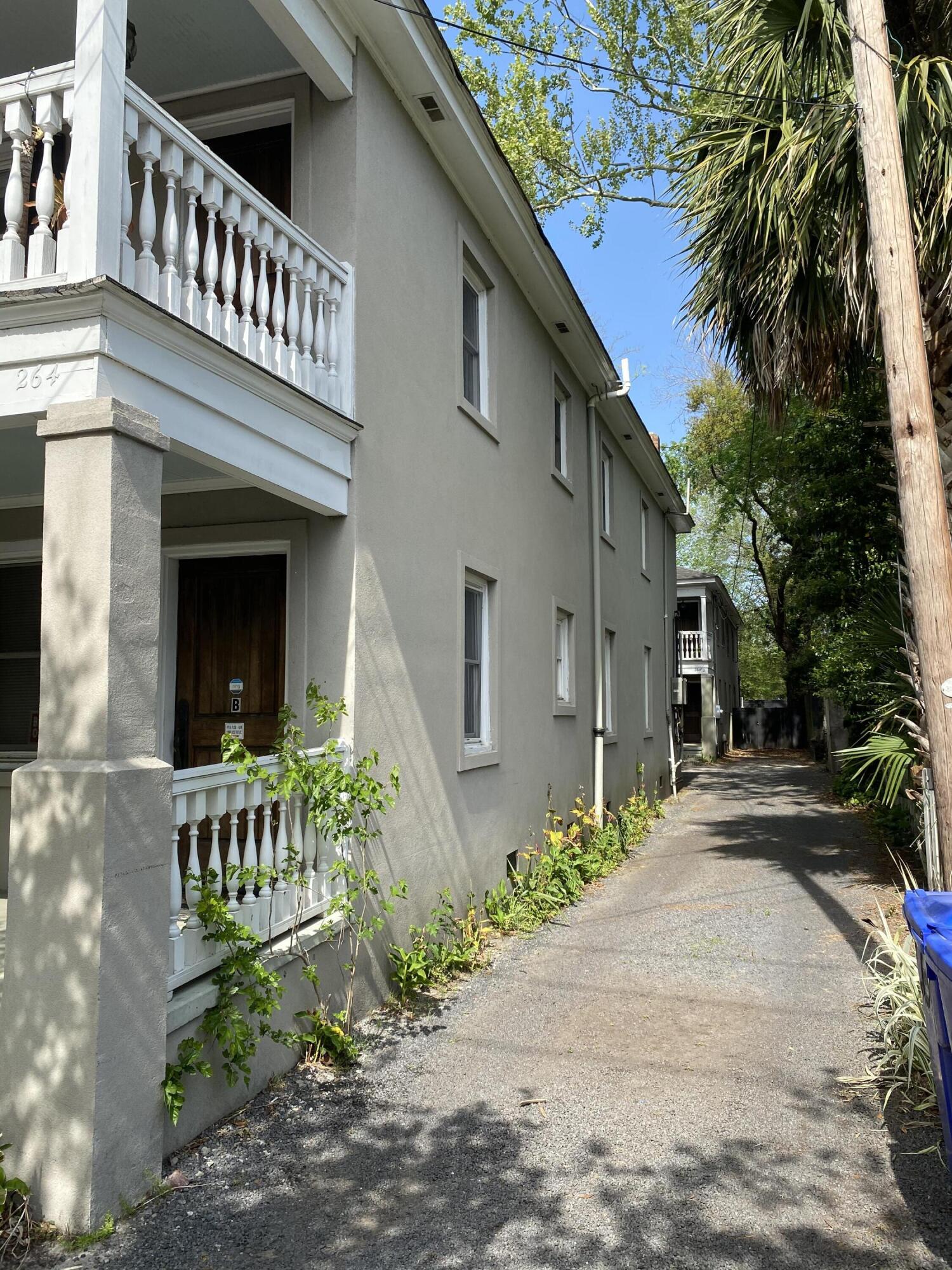 264 Rutledge Avenue Charleston, SC 29403 - Photo 4 of 21 35FA1CA7-9A68-41E4-8CA2-2AE2F4165C7F