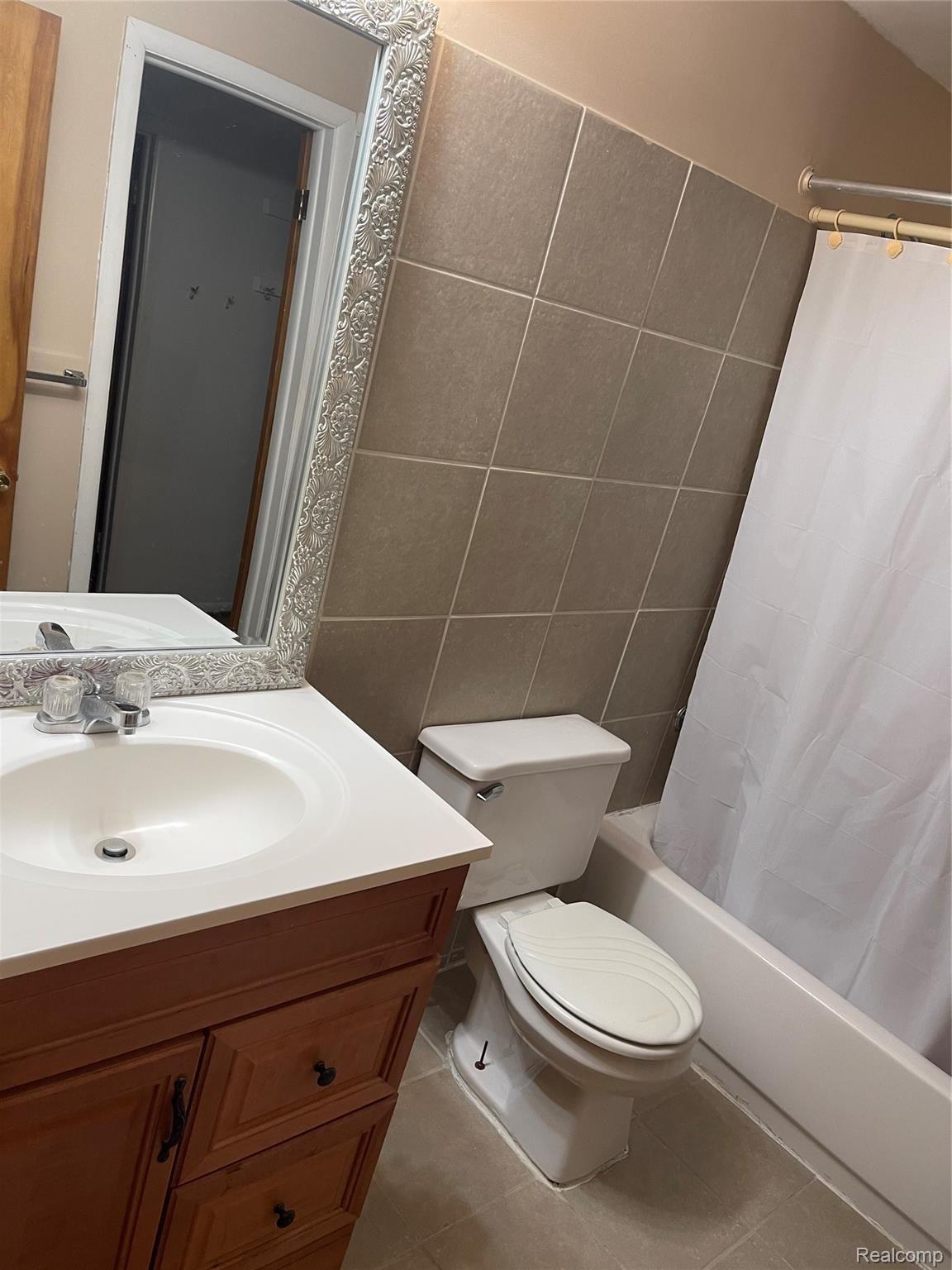 4304 15 Mile Road Sterling Heights, MI 48310 - Photo 41 of 56 D84D210C-9520-4C3D-9B50-83310802C210.jpeg