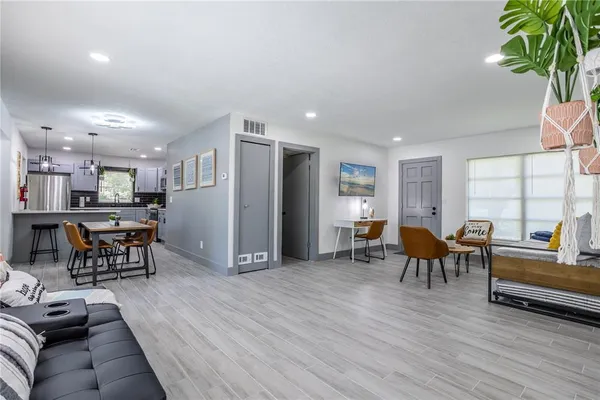 $4,000 | Undisclosed Address, Orlando, FL 32806