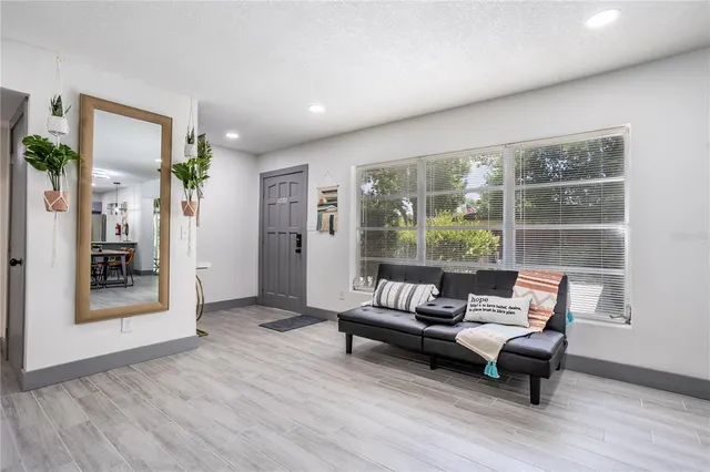 $4,000 | Undisclosed Address, Orlando, FL 32806