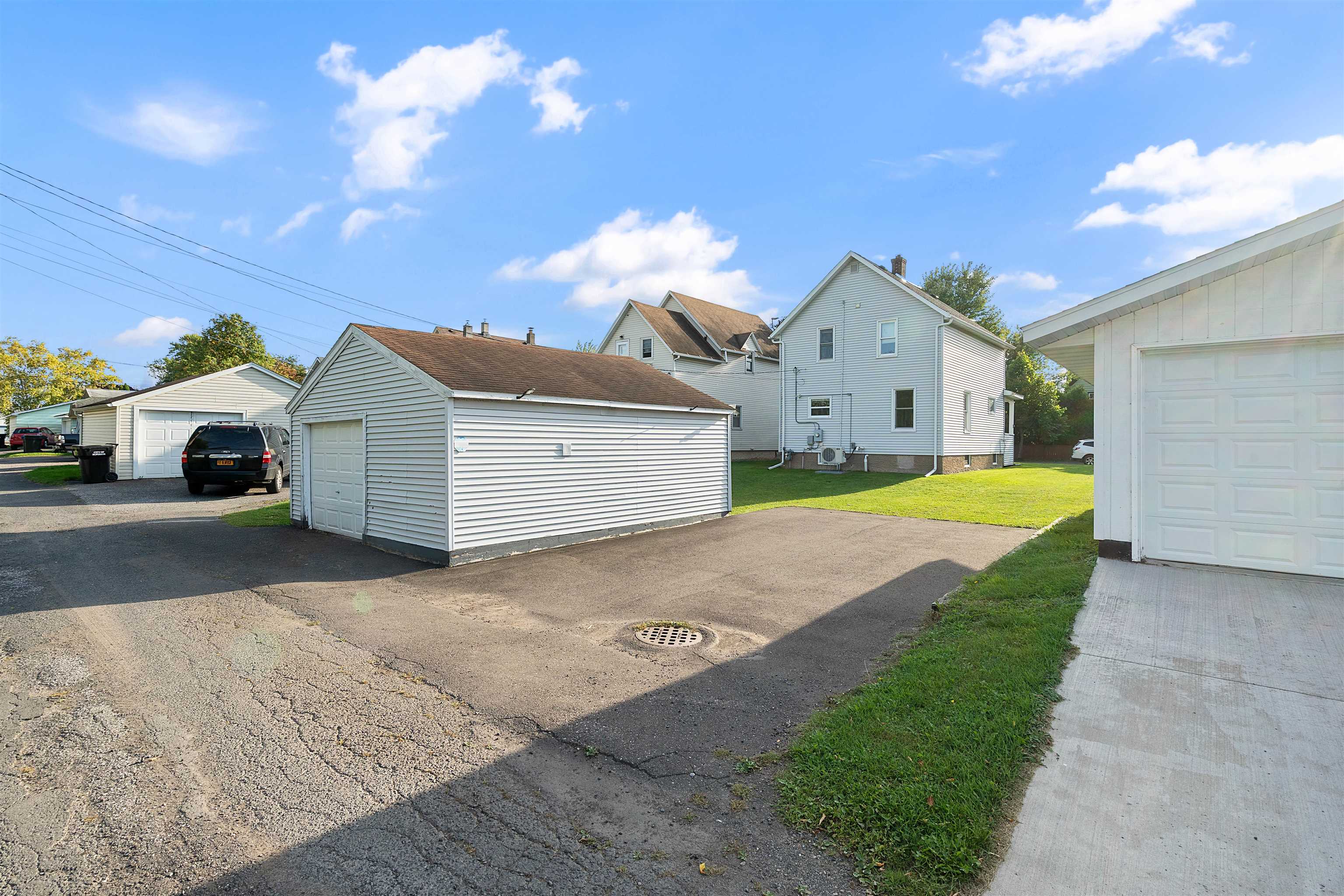 2011 East 6th Street Superior, WI 54880 - Photo 32 of 36