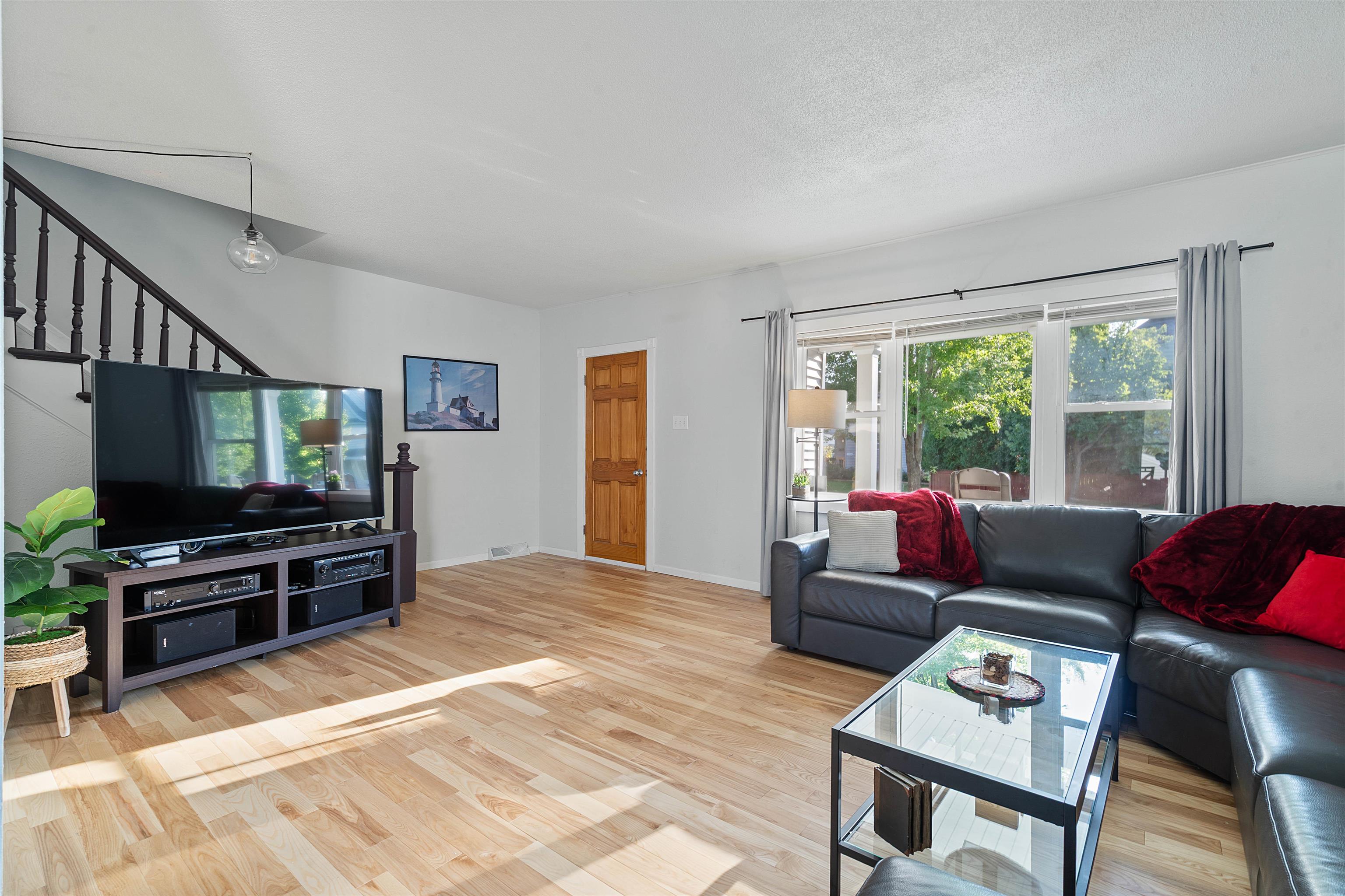 2011 East 6th Street Superior, WI 54880 - Photo 7 of 36