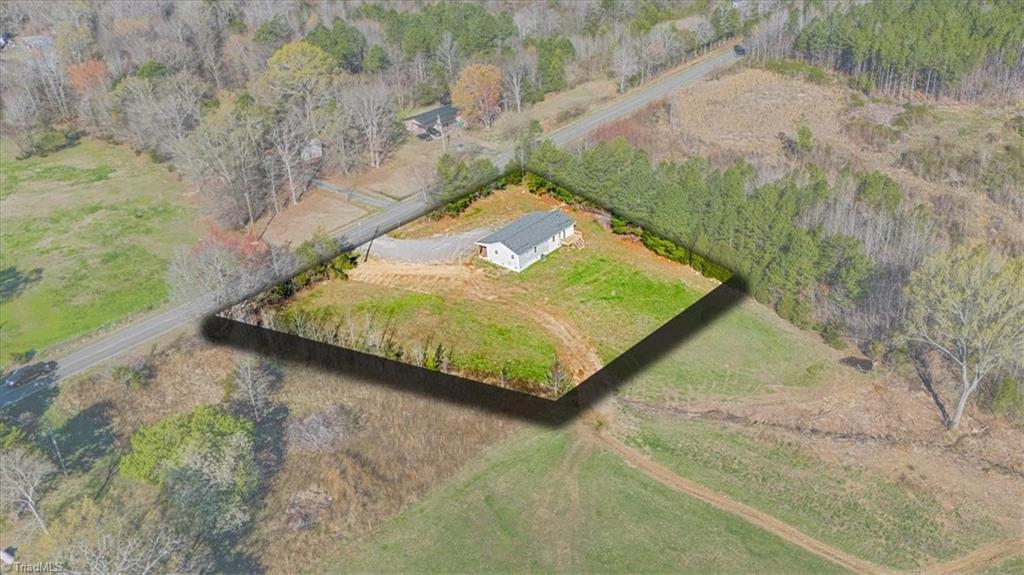 7489 Riverside Road Seagrove, NC 27341 - Photo 38 of 45 Gallery Image 38
