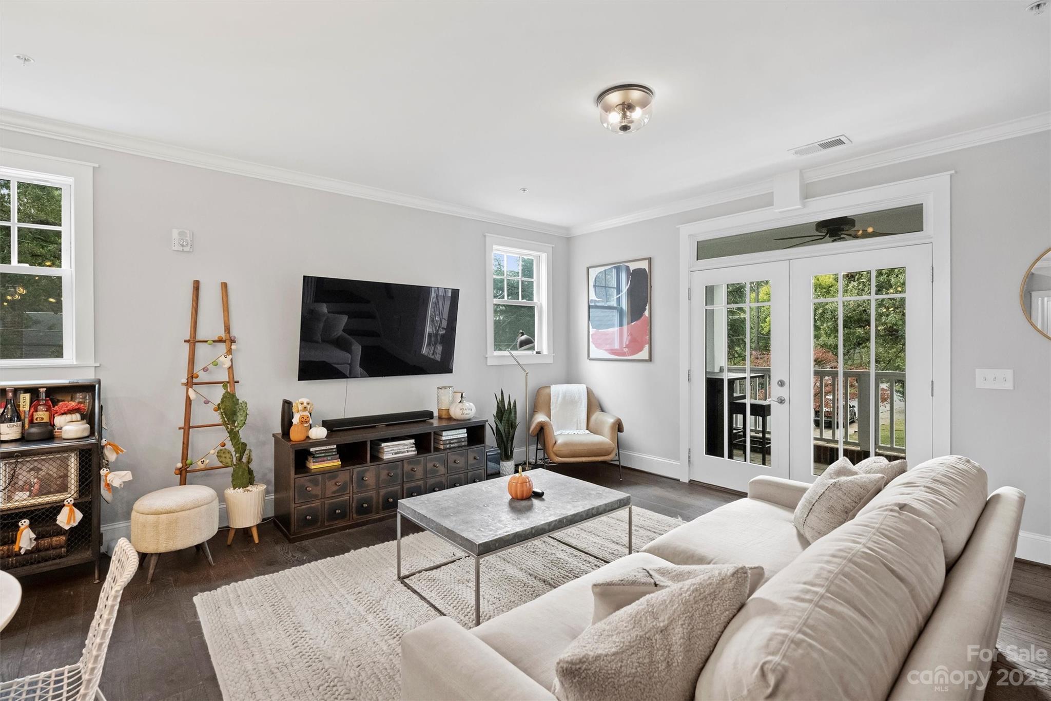 2157 McClintock Road, Unit 212 Charlotte, NC 28205 - Photo 12 of 34 Gallery Image 12