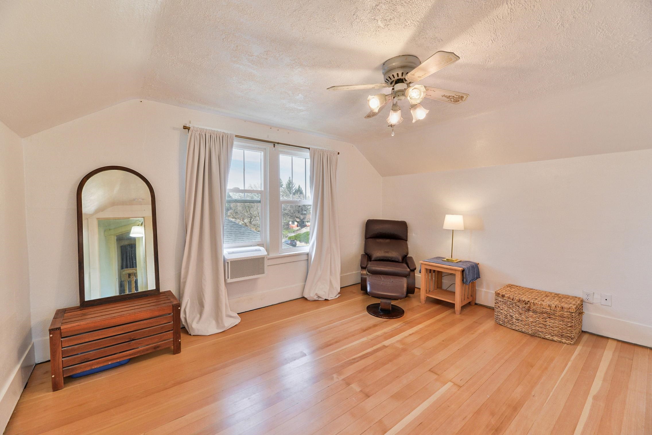 2311 West Liberty Avenue Spokane, WA 99205 - Photo 13 of 33