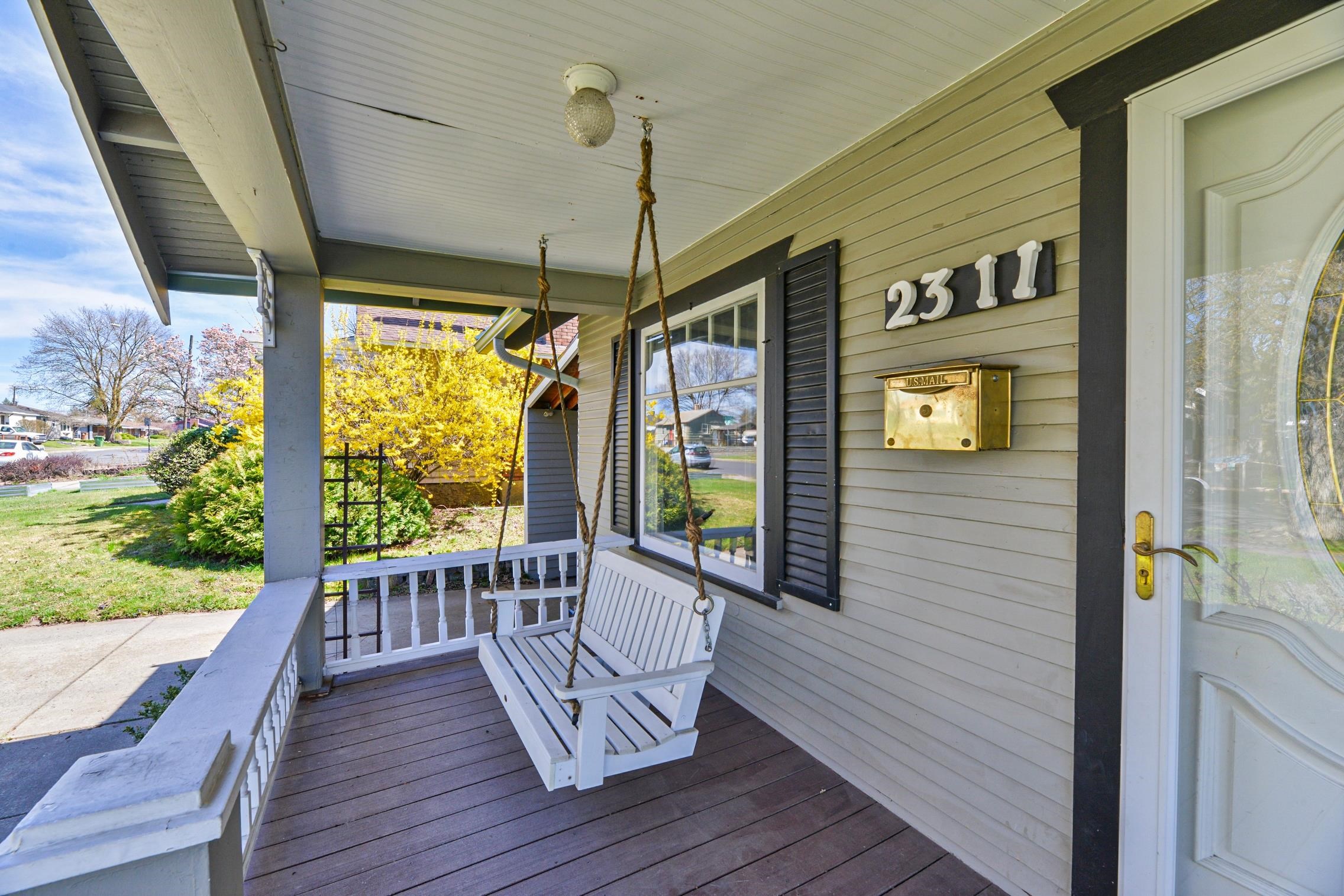 2311 West Liberty Avenue Spokane, WA 99205 - Photo 2 of 33