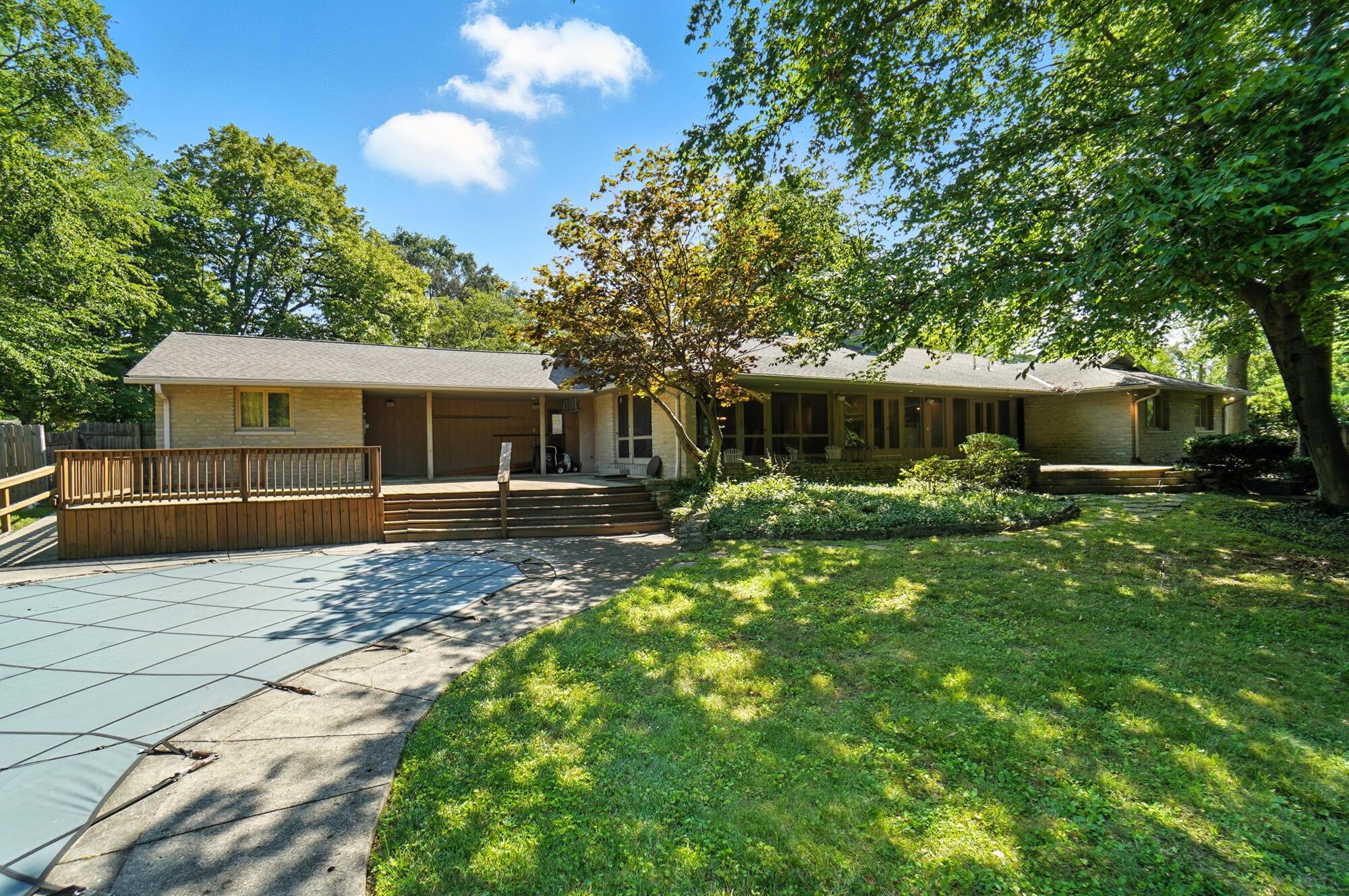 3885 Woodbridge Road Columbus, OH 43220 - Photo 142 of 158 136