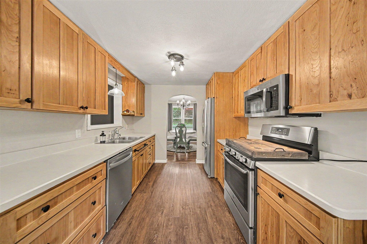 2800 Kibby Road Jackson, MI 49203 - Photo 5 of 37