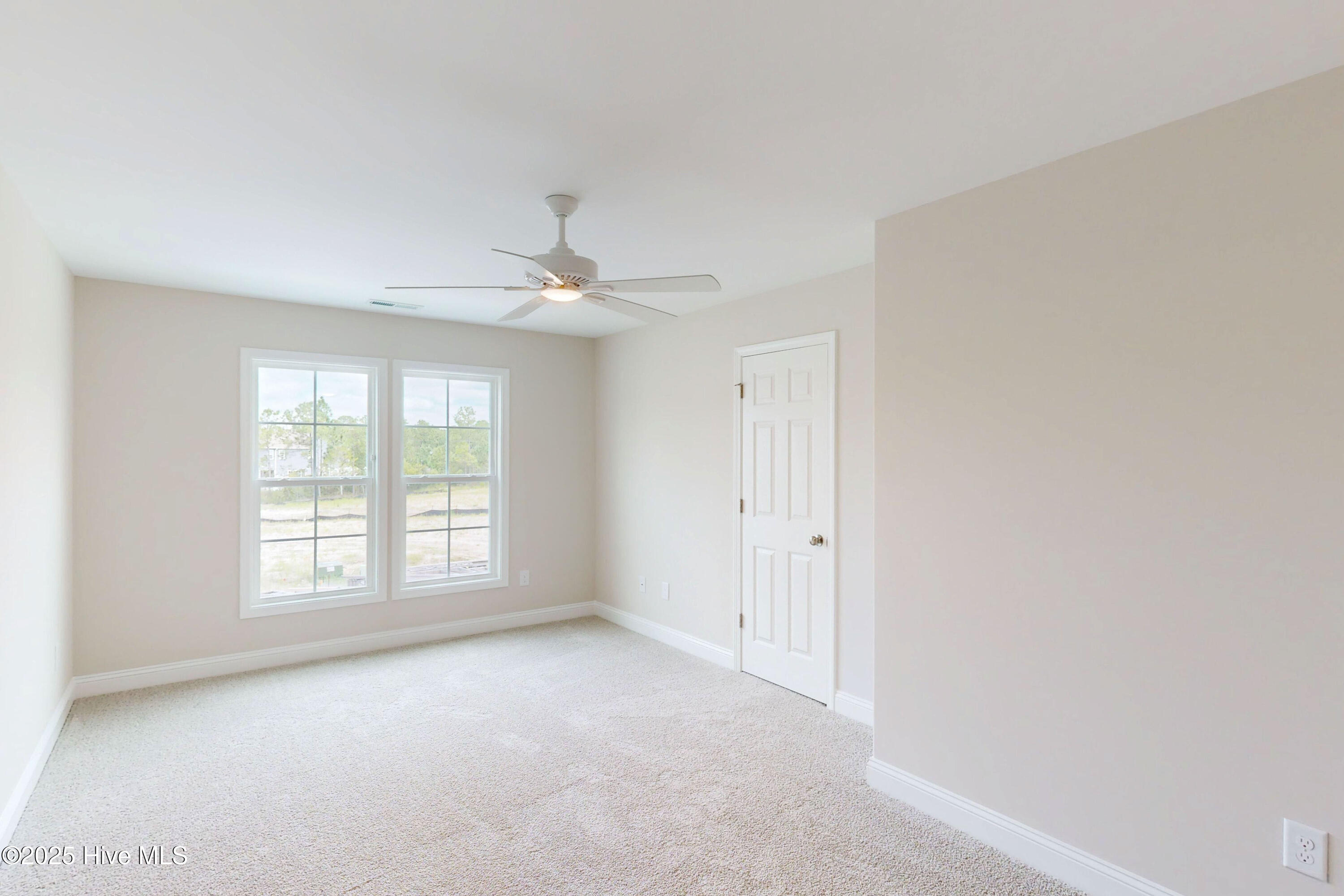 207 Sandpiper Place Holly Ridge, NC 28445 - Photo 13 of 27 211 Sandpiper Place - Interiors - Edited