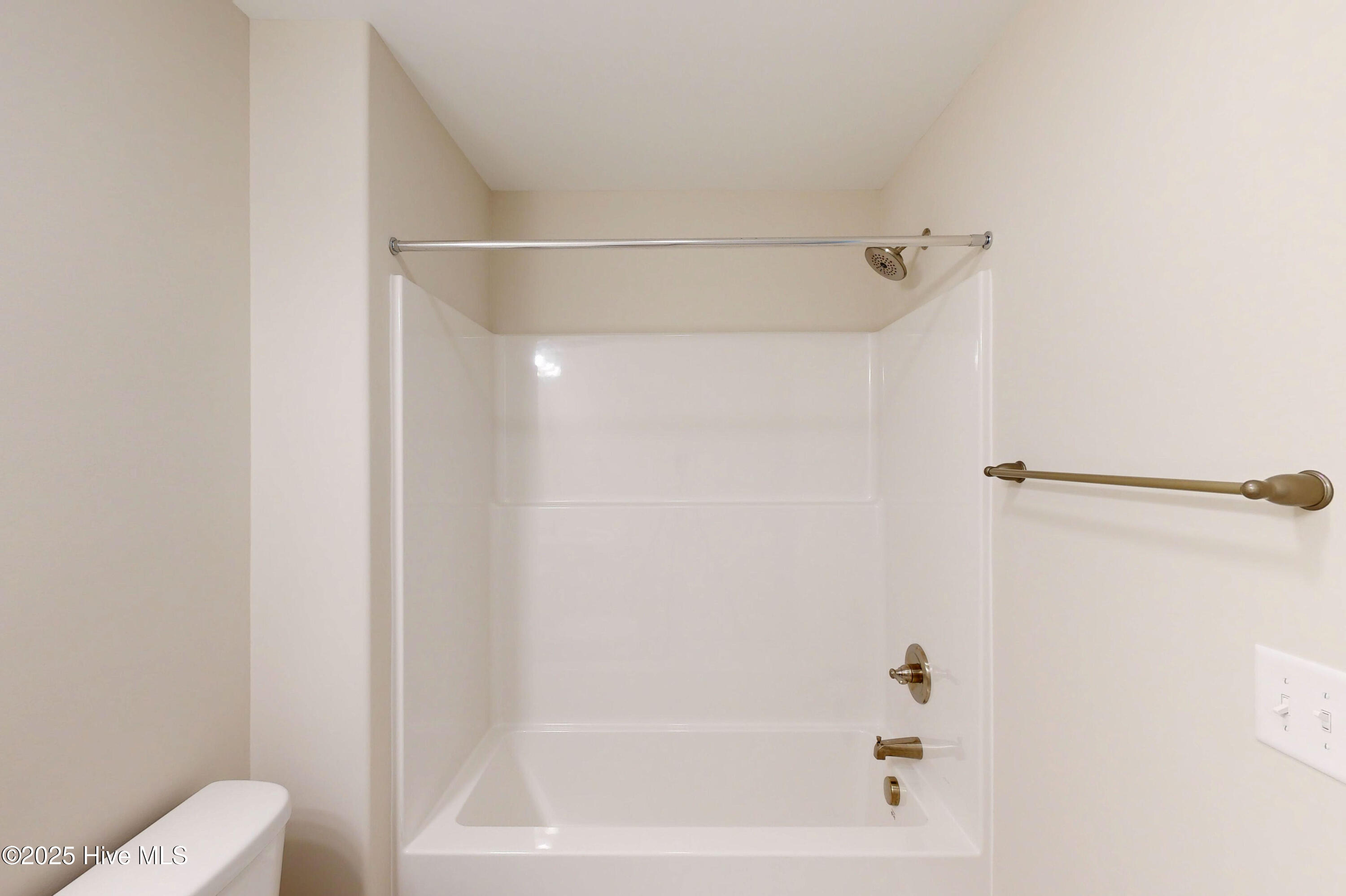 207 Sandpiper Place Holly Ridge, NC 28445 - Photo 21 of 27 211 Sandpiper Place - Interiors - Edited