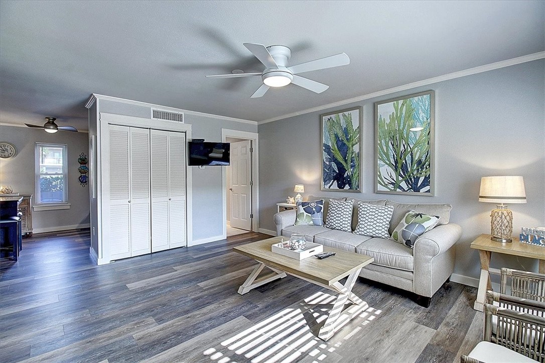 622 Beach Access Road, Unit 129 Port Aransas, TX 78373 - Photo 7 of 40