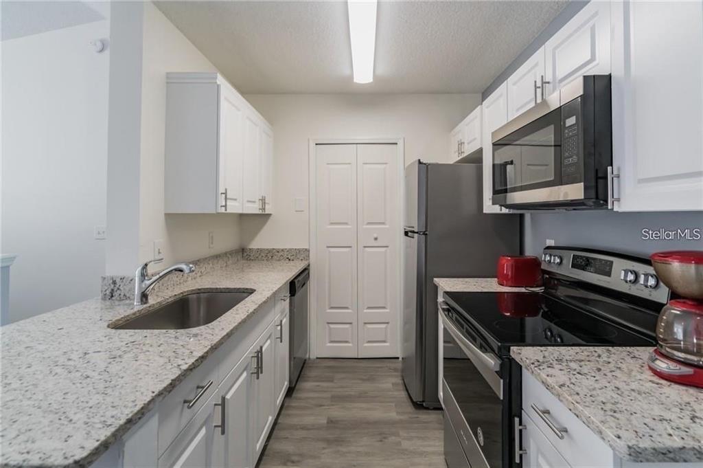 4352 South Kirkman Road, Unit 1202 Orlando, FL 32811 - Photo 5 of 13