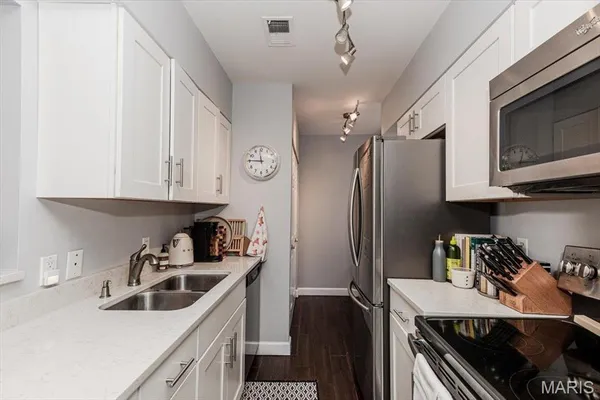$214,900 | 329 North Boyle Avenue, Unit A, St. Louis, MO 63108