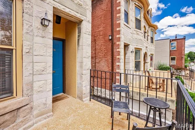 $224,900 | 329 North Boyle Avenue, Unit A, St. Louis, MO 63108