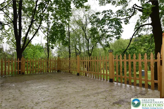 $3,600 | 1500 Rock Street, Unit 1, Lehighton, PA 18235