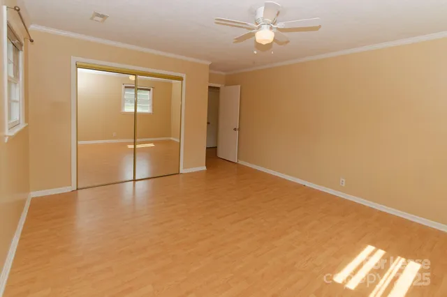 a view of empty room