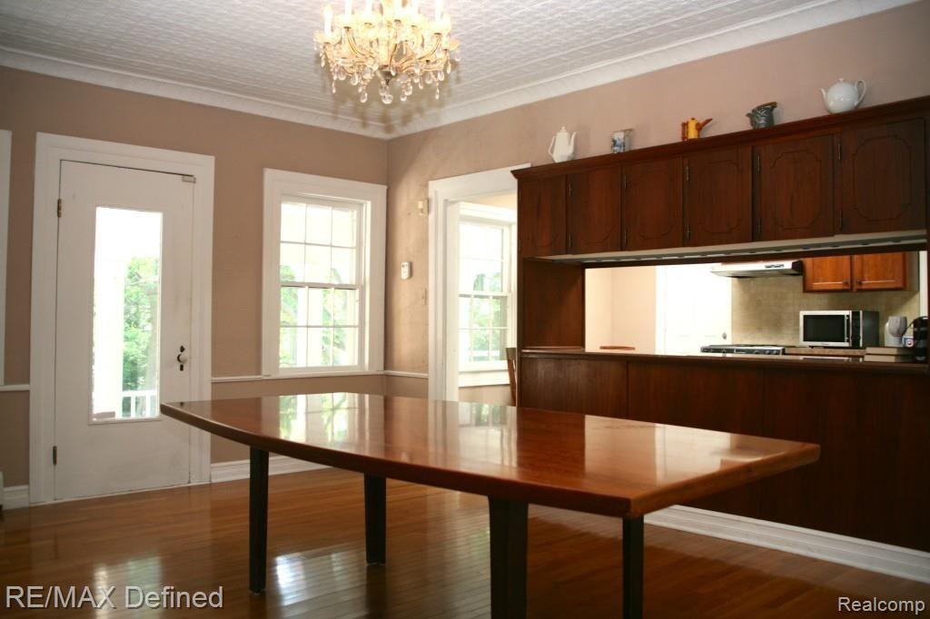 1081 West Auburn Road Rochester Hills, MI 48309 - Photo 7 of 24