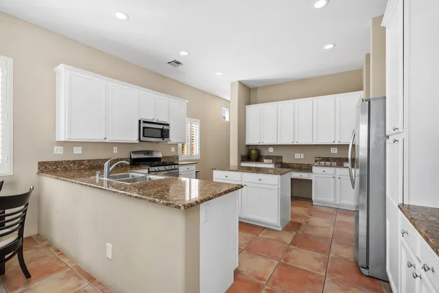 $779,900 | 42 Maricopa Court, Palm Desert, CA 92211