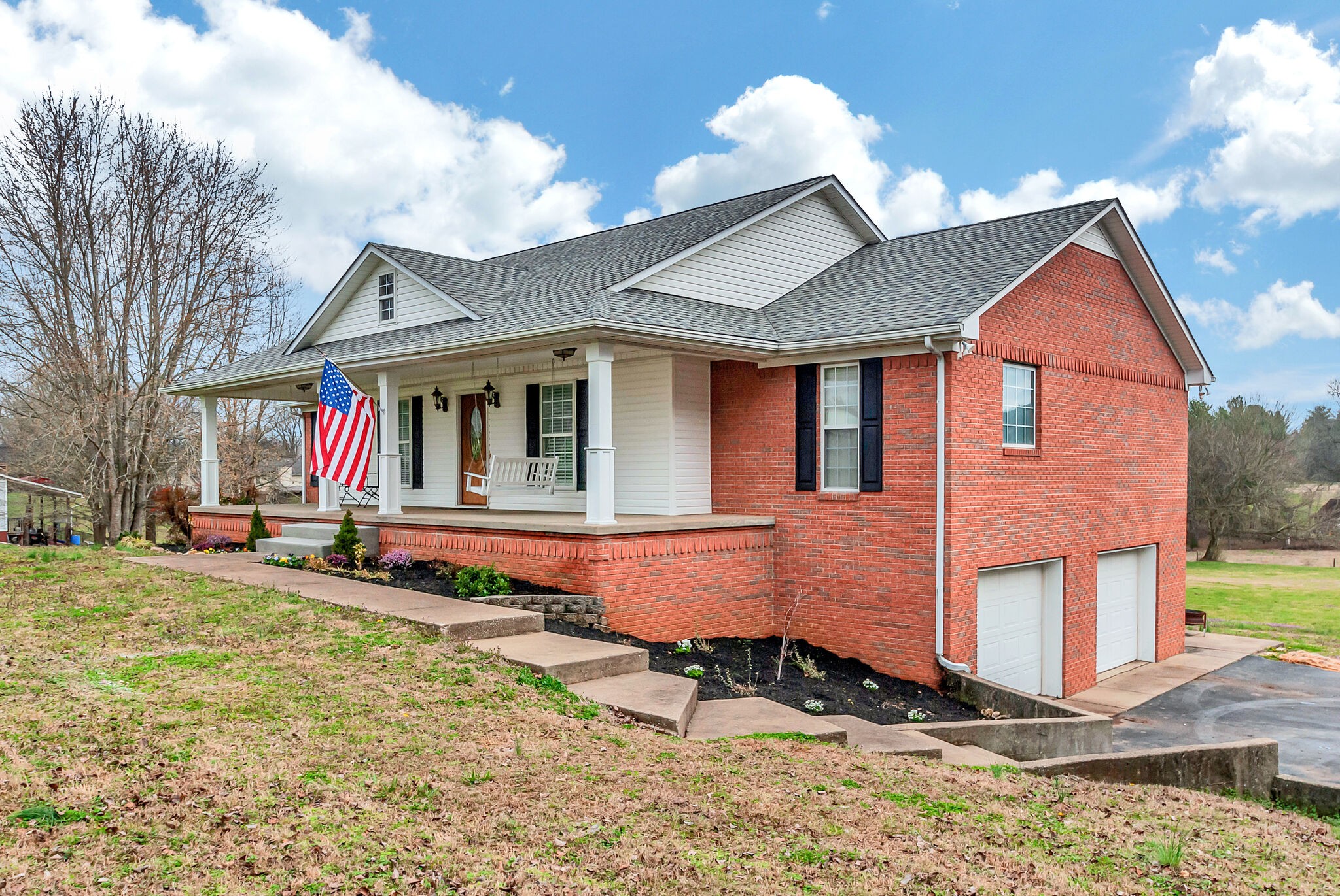 1014 Tom Osborne Road Columbia, TN 38401 - Photo 2 of 38 Gallery Image 2