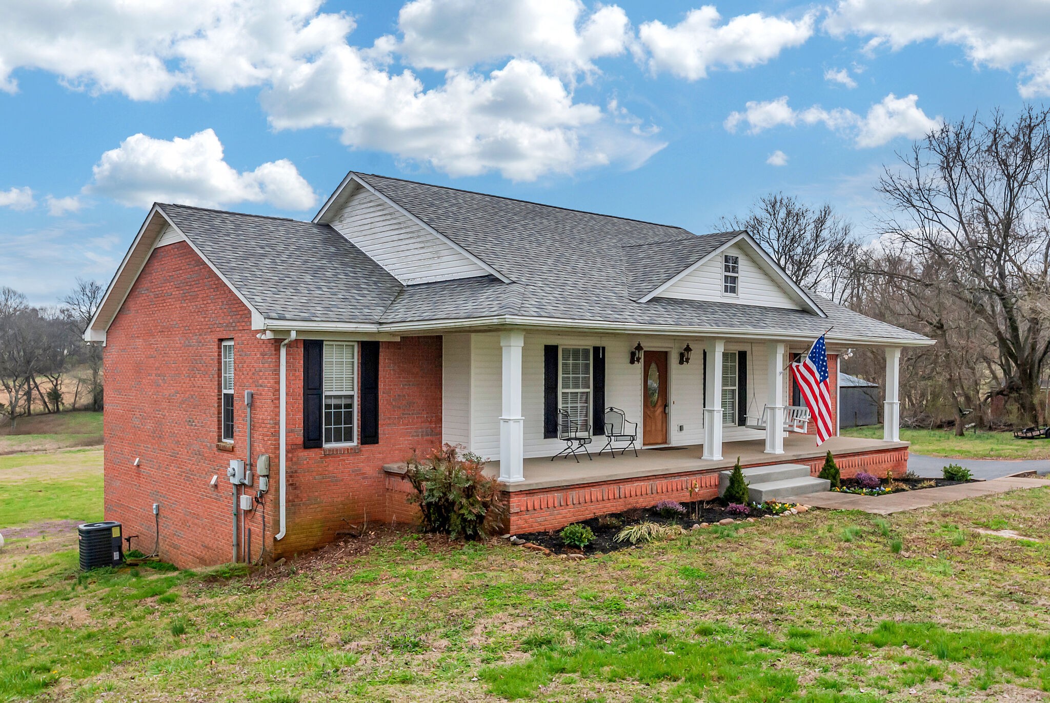 1014 Tom Osborne Road Columbia, TN 38401 - Photo 3 of 38 Gallery Image 3