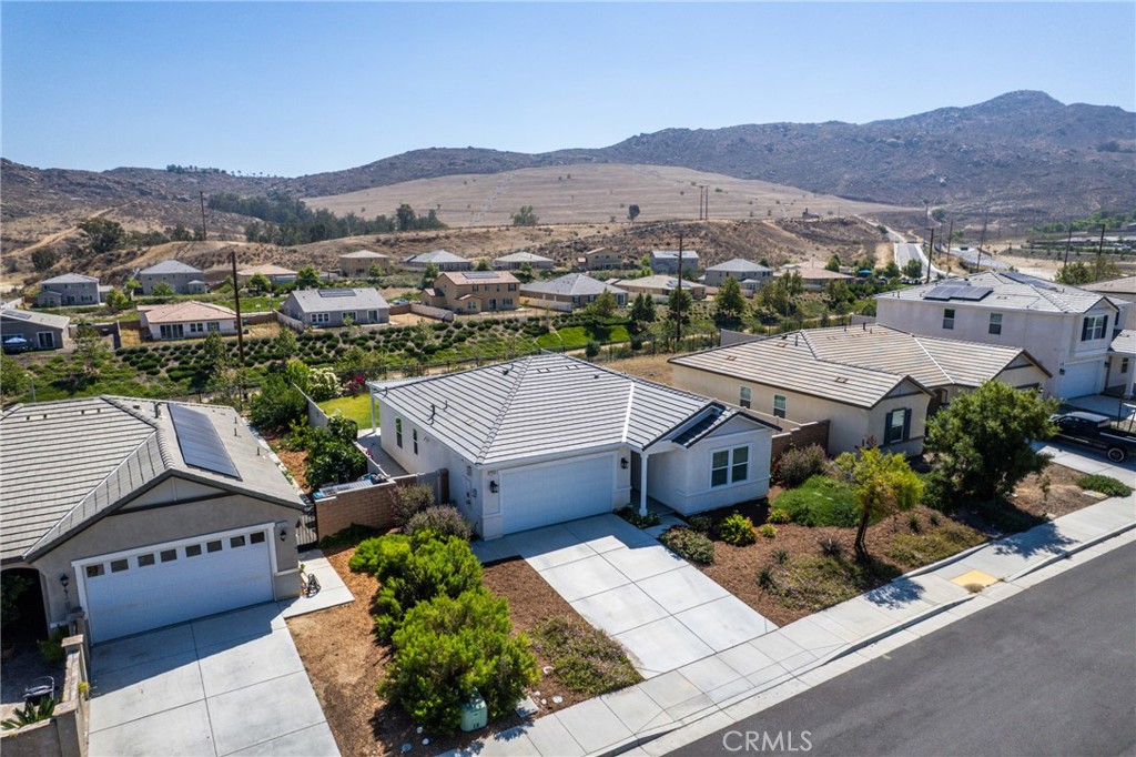 21264 Telegraph Road Riverside, CA 92507 - Photo 4 of 37