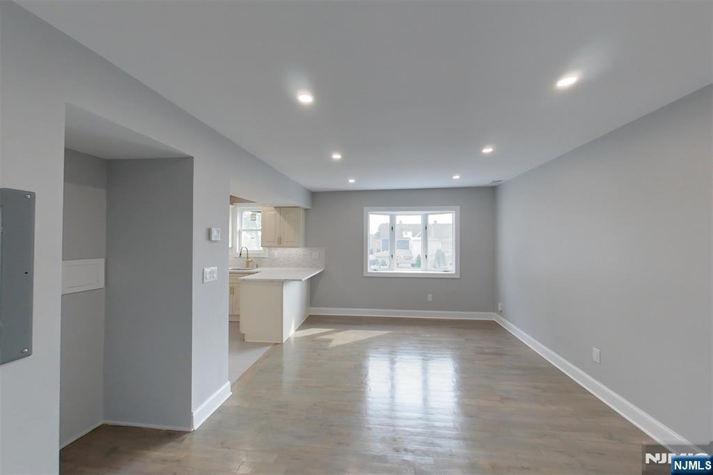 262 Main Street East Rutherford, NJ 07073 - Photo 11 of 22