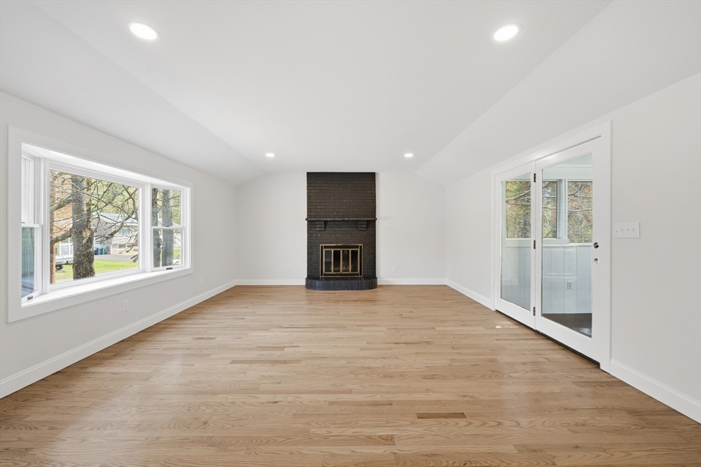 44 Wildbrook Road Billerica, MA 01821 - Photo 10 of 40