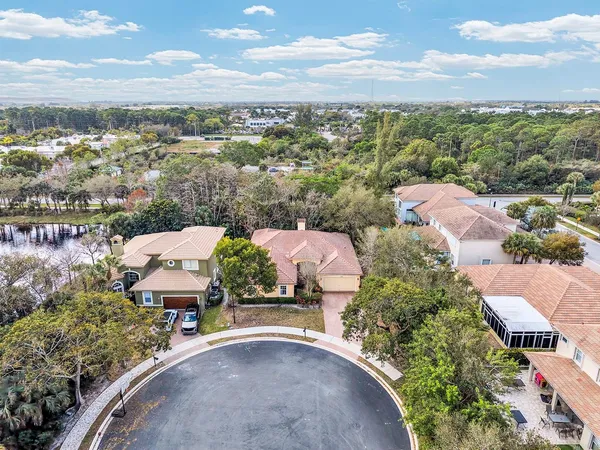 $785,000 | 7104 Northwest 48th Lane, Coconut Creek, FL 33073