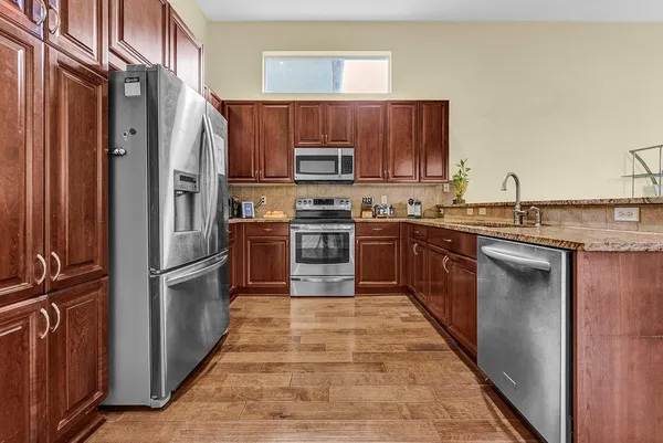 $785,000 | 7104 Northwest 48th Lane, Coconut Creek, FL 33073