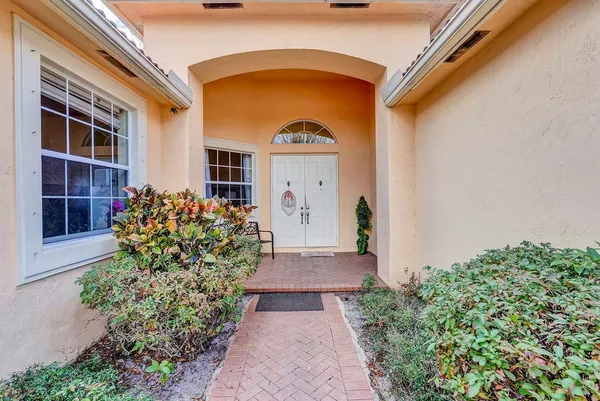 $785,000 | 7104 Northwest 48th Lane, Coconut Creek, FL 33073