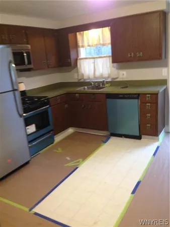$2,150 | 91 Marine Drive, Amherst, NY 14228