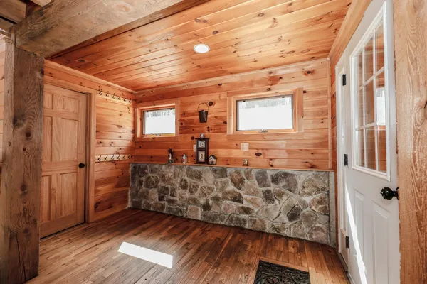 $2,800 | 40 Chemung Road, Meredith, NH 03253