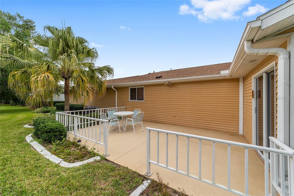 10984 Southwest 82nd Terrace Ocala, FL 34481 - Photo 35 of 40 a front view of a house with a yard