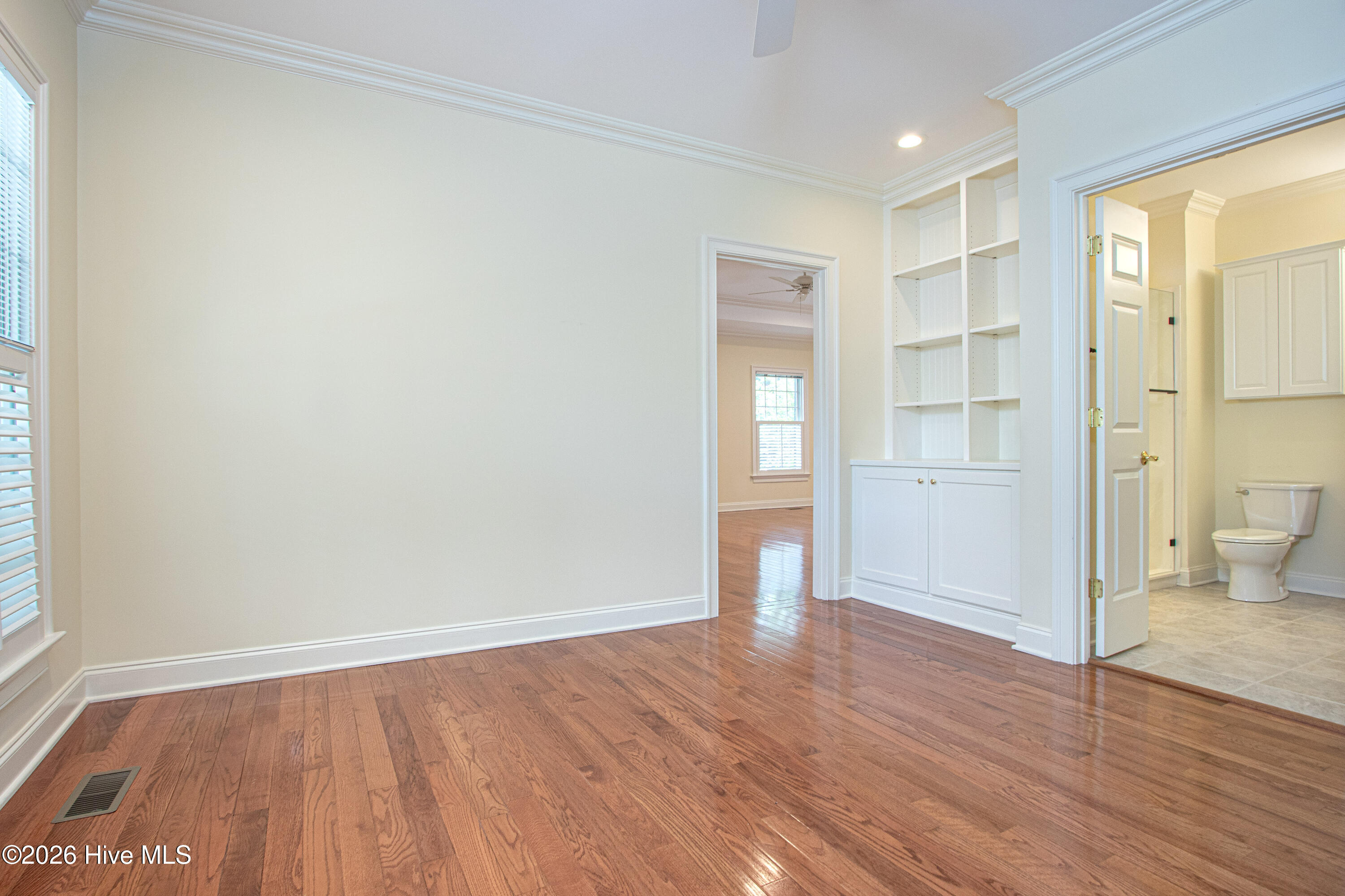 60 Oak Meadow Road Pinehurst, NC 28374 - Photo 31 of 67 MainLevelBedroom