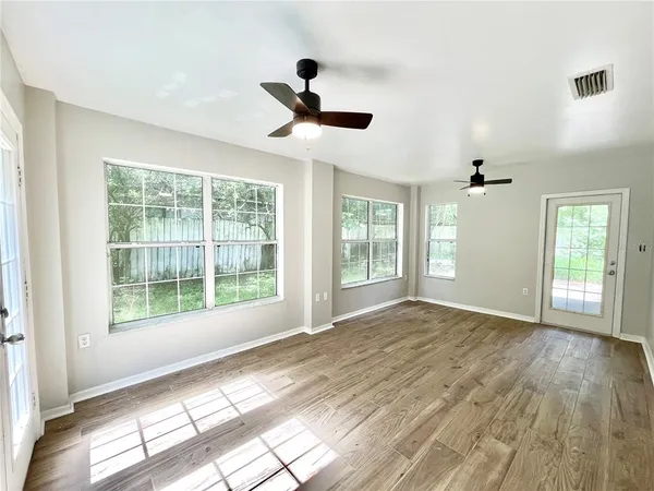 $2,750 | 3648 Northwest 7th Place, Gainesville, FL 32607