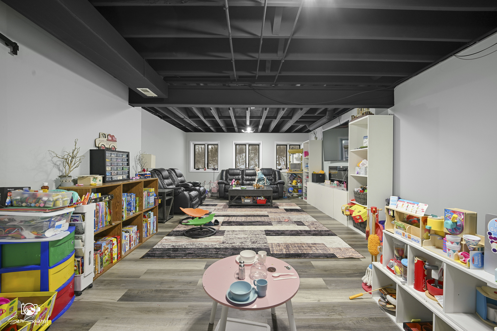 32 Largemouth Lane Wilmington, IL 60481 - Photo 30 of 34 a room with lots of furniture and toys