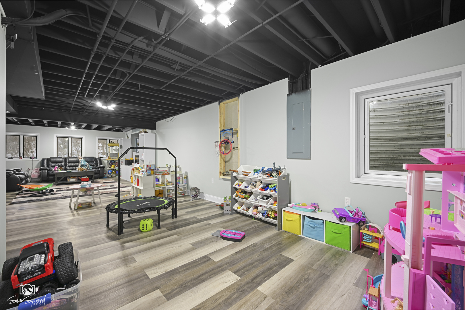 32 Largemouth Lane Wilmington, IL 60481 - Photo 31 of 34 a view of play room with wooden floor and furniture