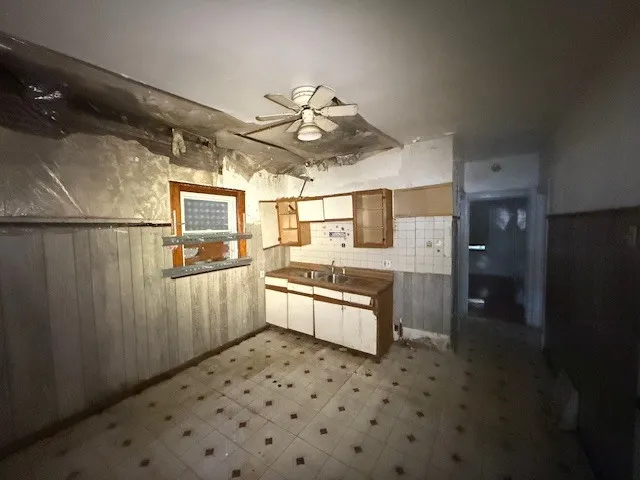 $99,000 | 437 24th Avenue, Bellwood, IL 60104