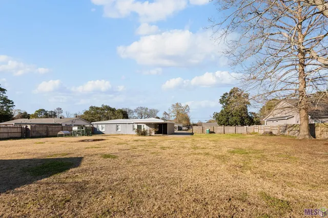 $195,000 | 3651 Bird Heights Avenue, Addis, LA 70710