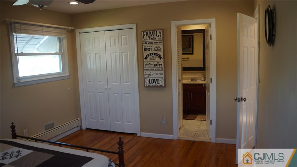 17 Brian Road Edison, NJ 08817 - Photo 13 of 22 Gallery Image 13