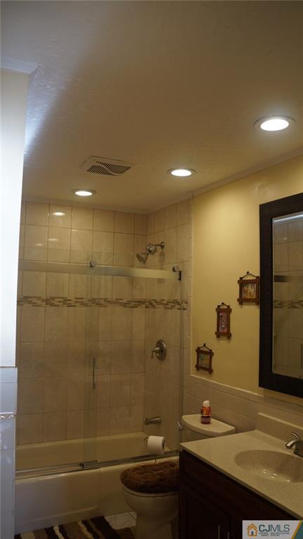 17 Brian Road Edison, NJ 08817 - Photo 15 of 22 Gallery Image 15