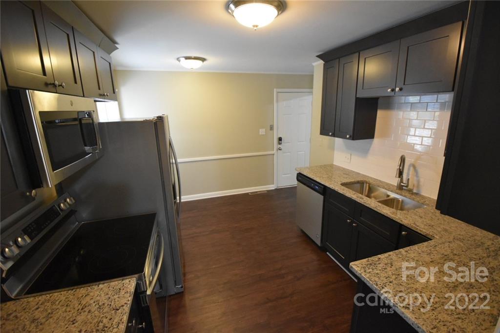 2824 Starnes Road Charlotte, NC 28214 - Photo 6 of 12 Gallery Image 6
