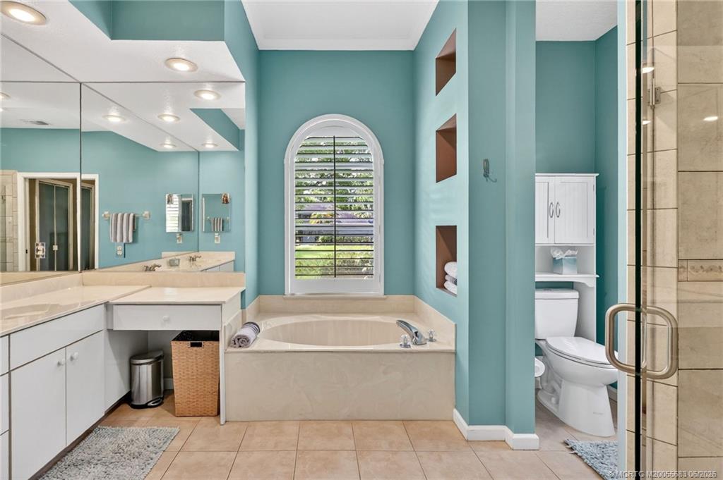 671 Southeast Pin Oak Terrace Stuart, FL 34997 - Photo 27 of 67 Main Bath