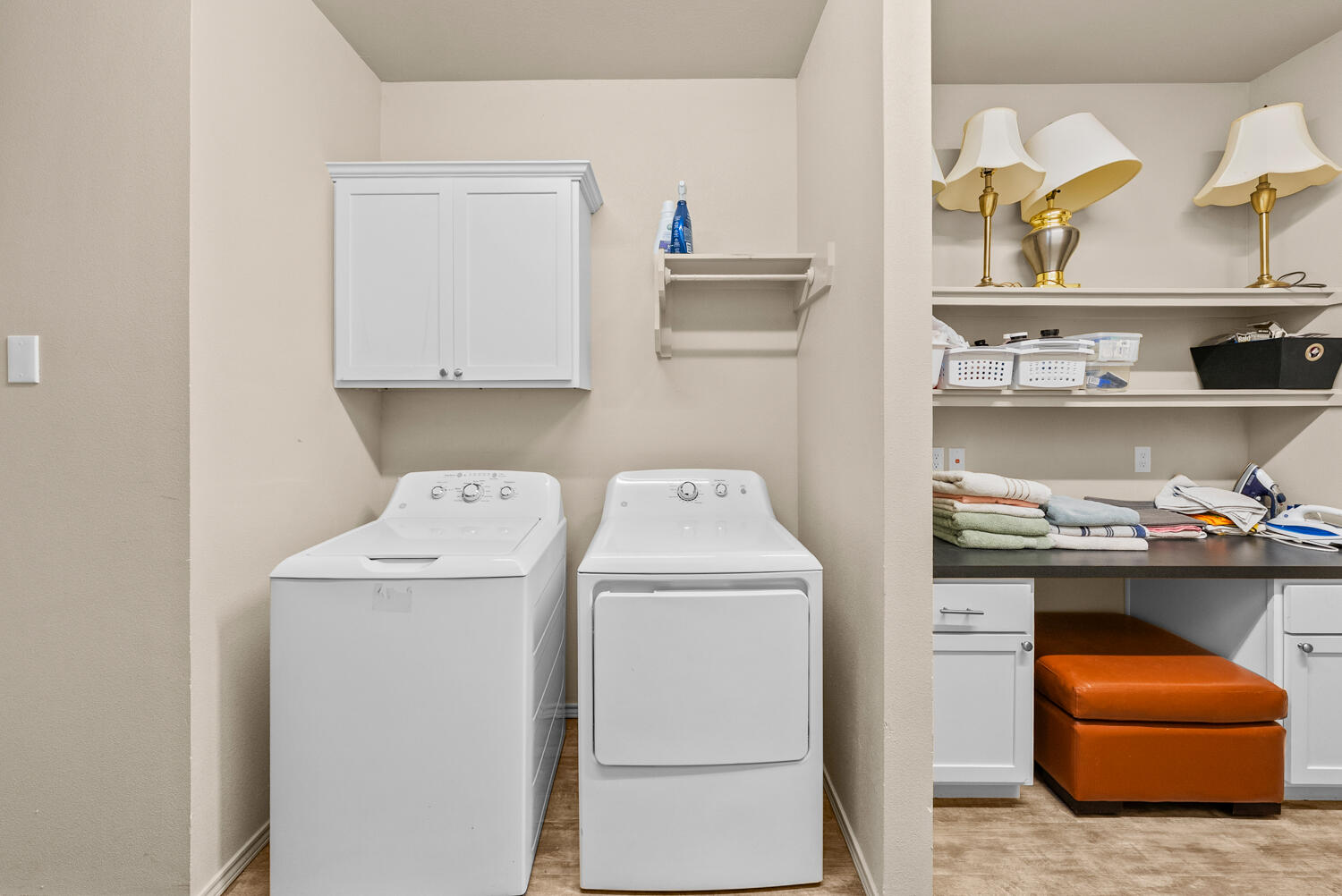 2128 10th Street Lubbock, TX 79401 - Photo 20 of 23 a utility room with dryer and washer
