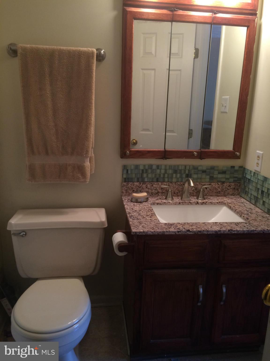 633 Deering Road, Unit 2E Pasadena, MD 21122 - Photo 10 of 22 Bath (Master)